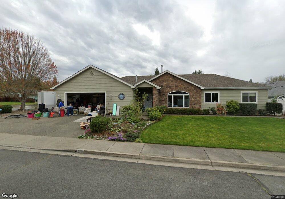 211 Mini Ln, Grants Pass, OR 97527 - photo 1