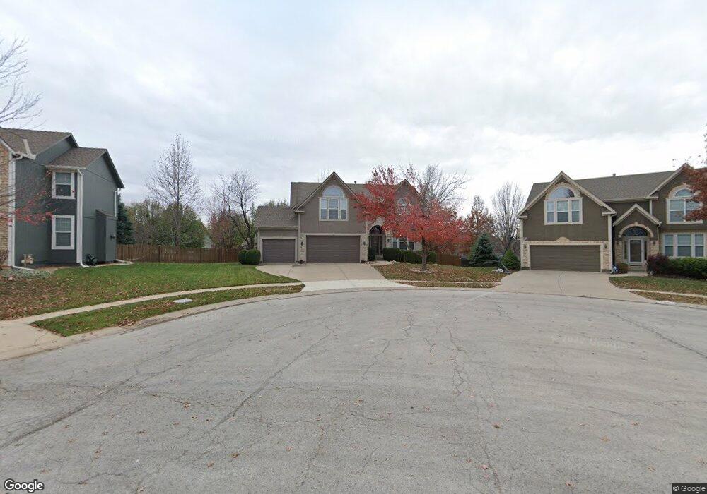 5916 Noreston St, Shawnee, KS 66218 - photo 1