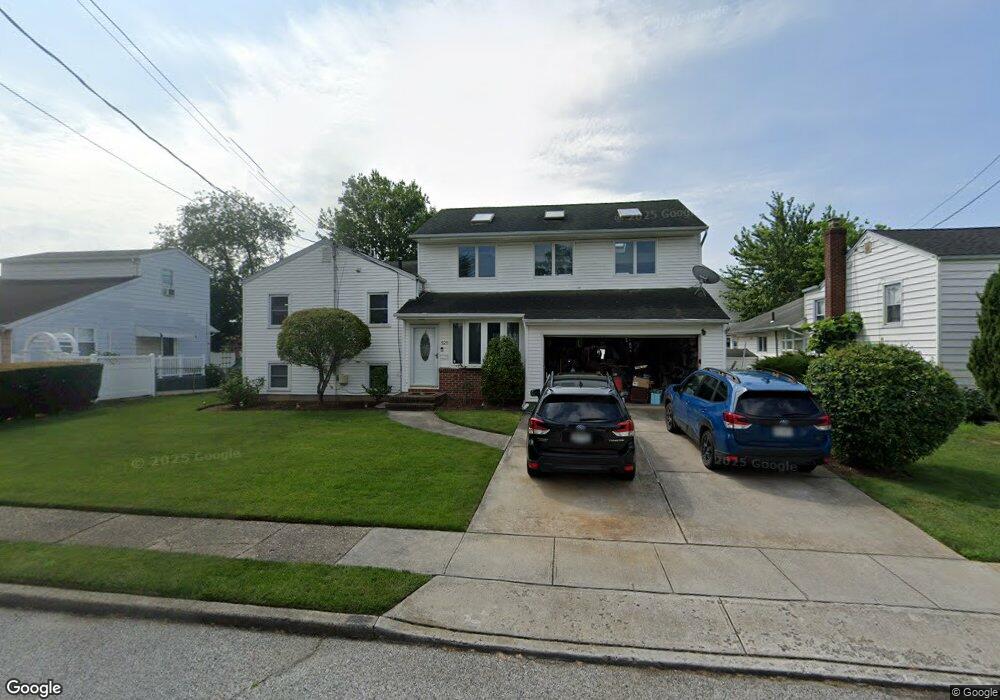 920 Jefferson St, Baldwin, NY 11510 - photo 1