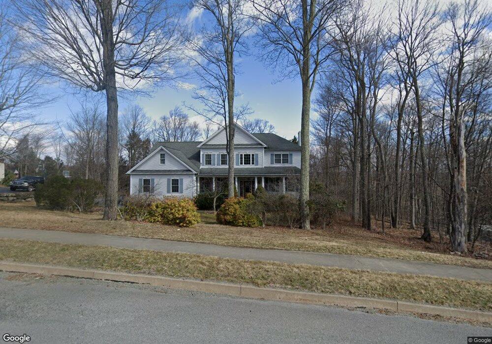 811 Parkview Rd, Moscow, PA 18444 - photo 1