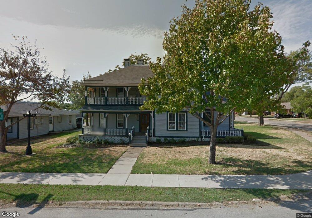 402 S Center St, Grand Prairie, TX 75051 - photo 1