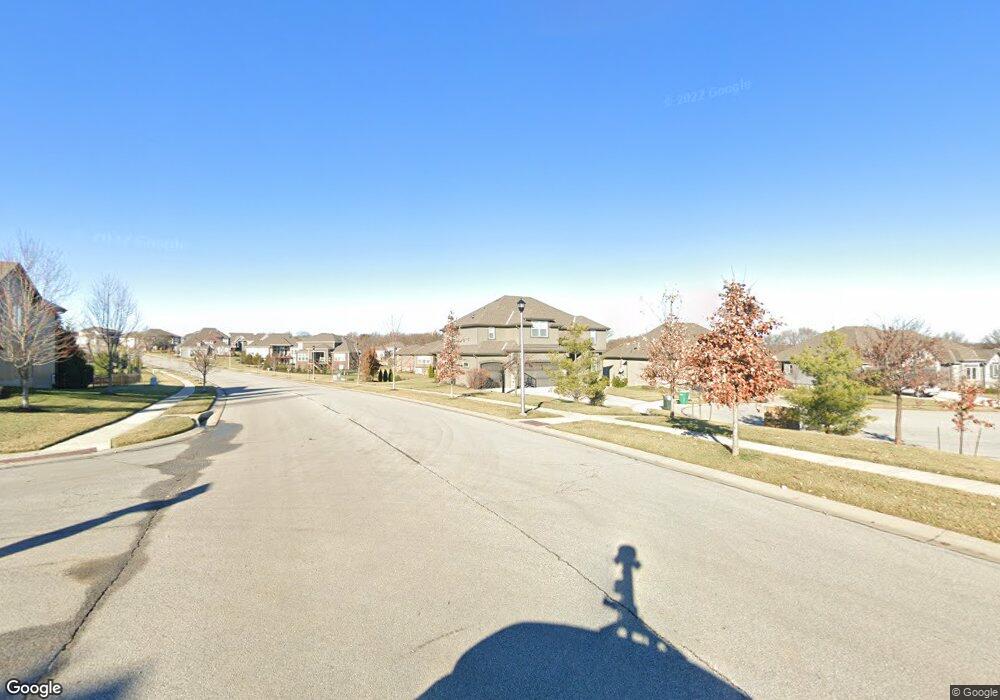 10428 W 170th Place, Overland Park, KS 66221 - photo 1