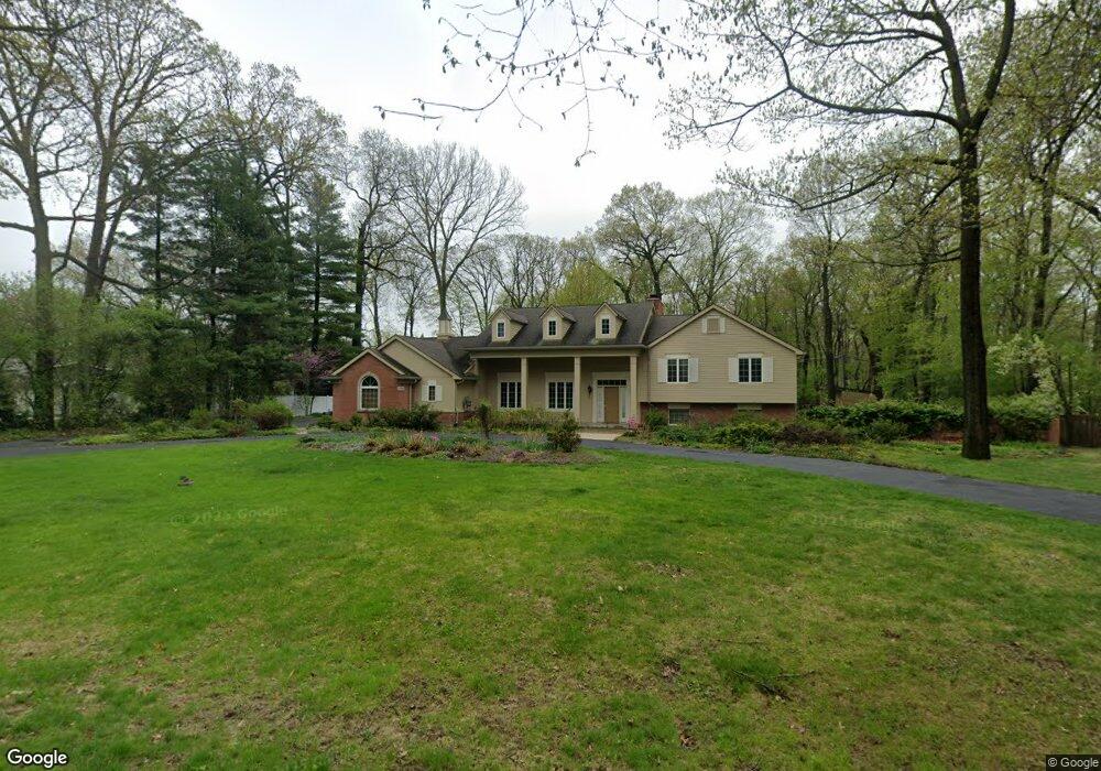 1184 Northover Dr, Bloomfield Hills, MI 48304 - photo 1