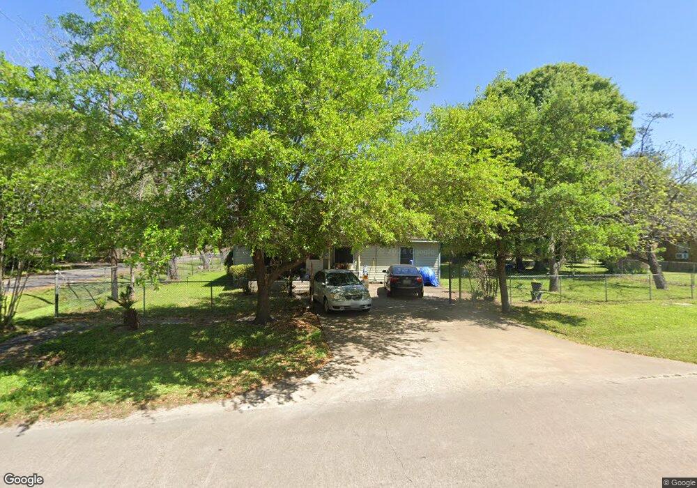 2301 Avenue C, Bay City, TX 77414 - photo 1