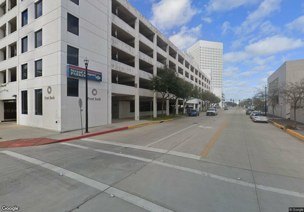 2509 E M, Galveston, TX 77550 - photo 1