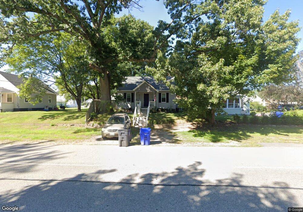 202 Crescent View Ave, Riverside, RI 02915 - photo 1