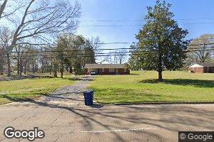 409 Oak St, Como, MS 38619
