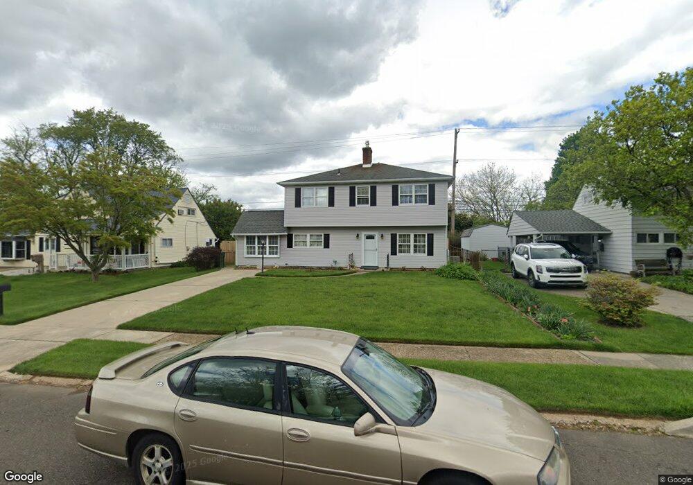 376 Appletree Dr, Levittown, PA 19055 - photo 1