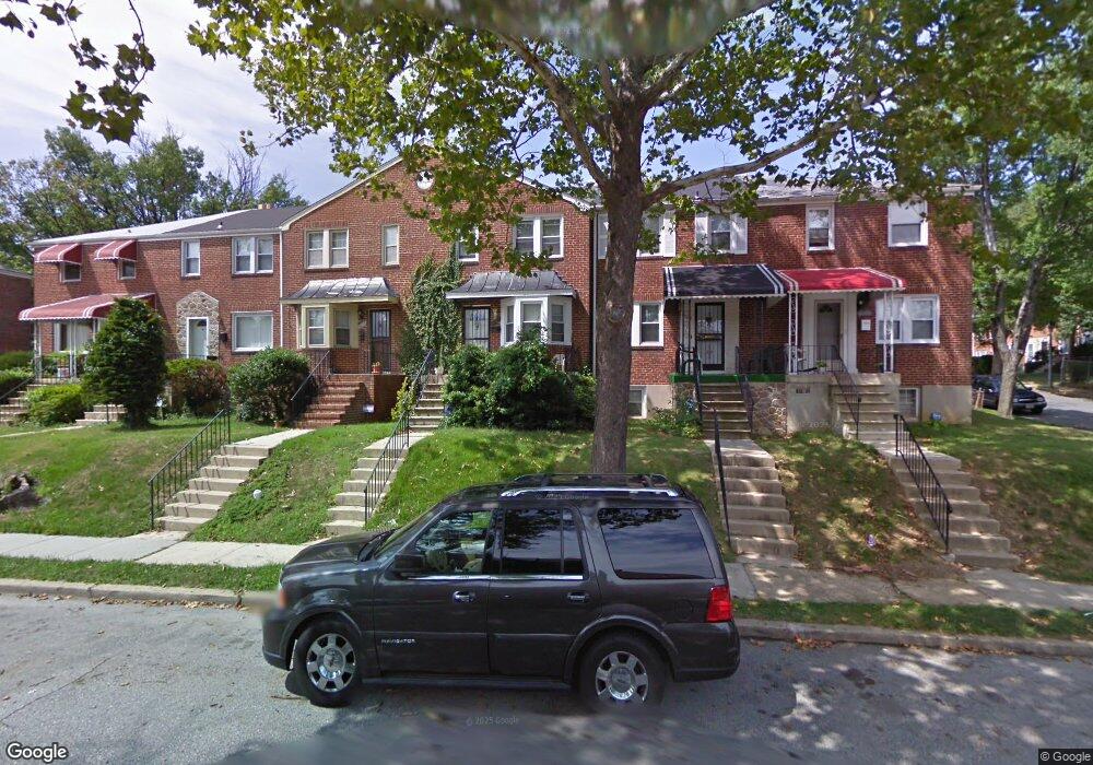 5004 Westhills Rd, Baltimore, MD 21229 - photo 1