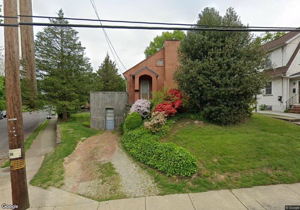 270 S Devon Ave, Wayne, PA 19087 - photo 1