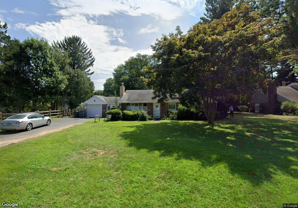 402 Burning Tree Rd, Wallingford, PA 19086 - photo 1