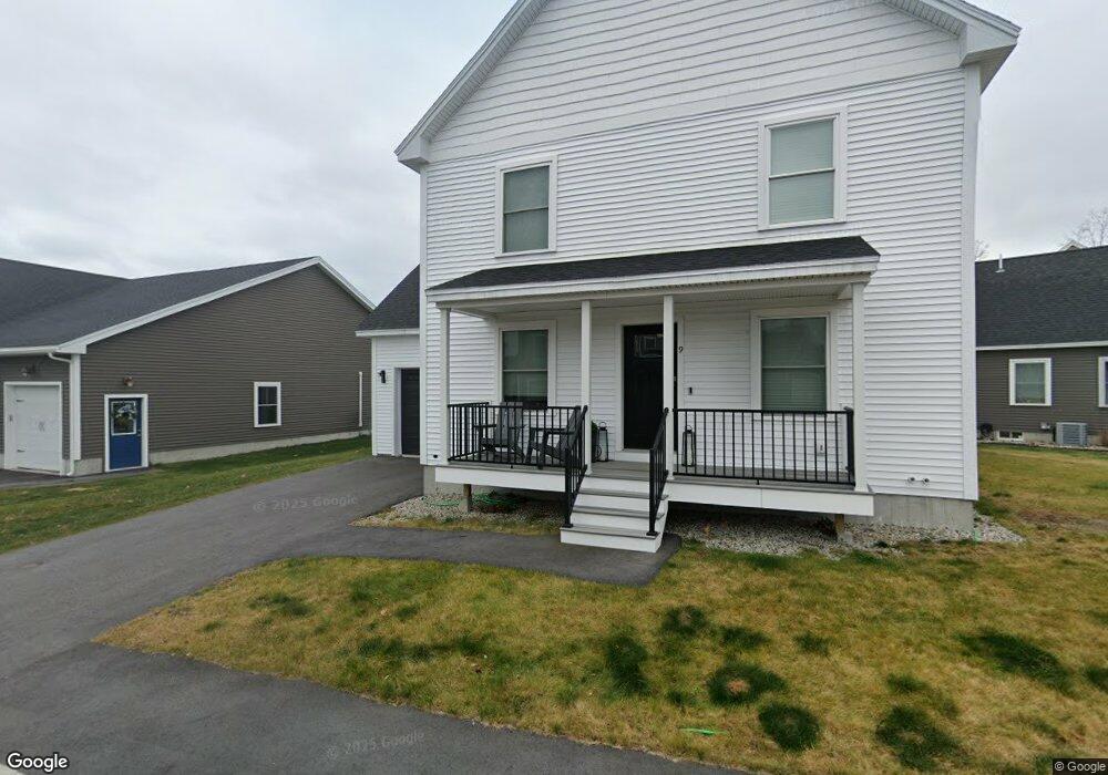 9 Woods Ln, Old Orchard Beach, ME 04064 - photo 1