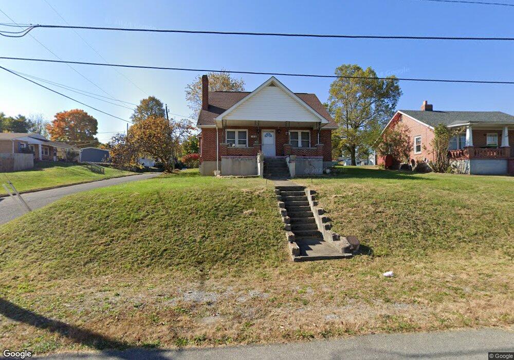 160 Lagrange St, Pulaski, VA 24301 - photo 1