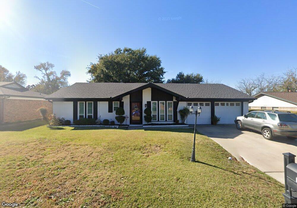 417 Glenn Dr, Hurst, TX 76053 - photo 1