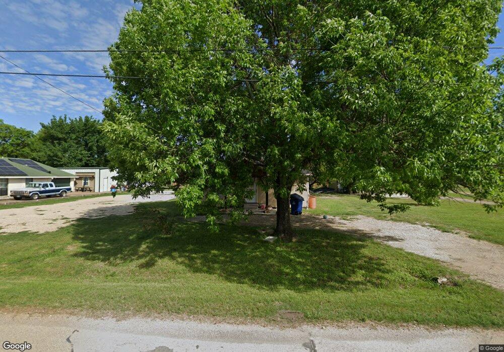208 Avenue A, Ennis, TX 75119 - photo 1