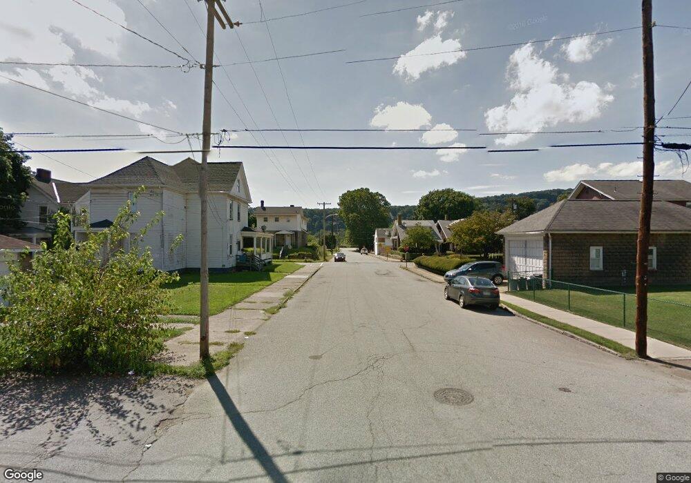 548 3rd St, New Kensington, PA 15068 - photo 1