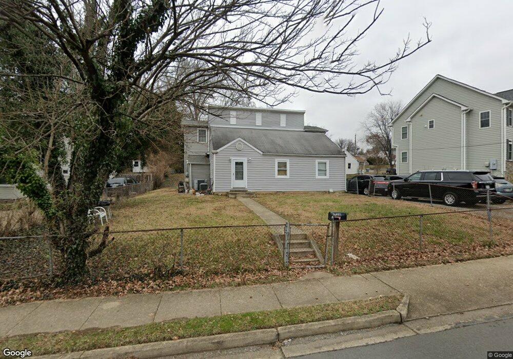 2126 Pimmit Dr, Falls Church, VA 22043 - photo 1