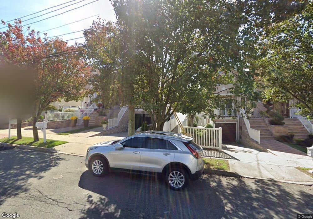 426 Englewood Ave, Staten Island, NY 10309 - photo 1