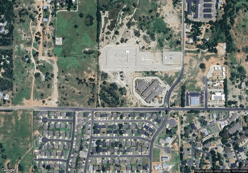 718-734 W Windcrest St, Fredericksburg, TX 78624 - photo 1