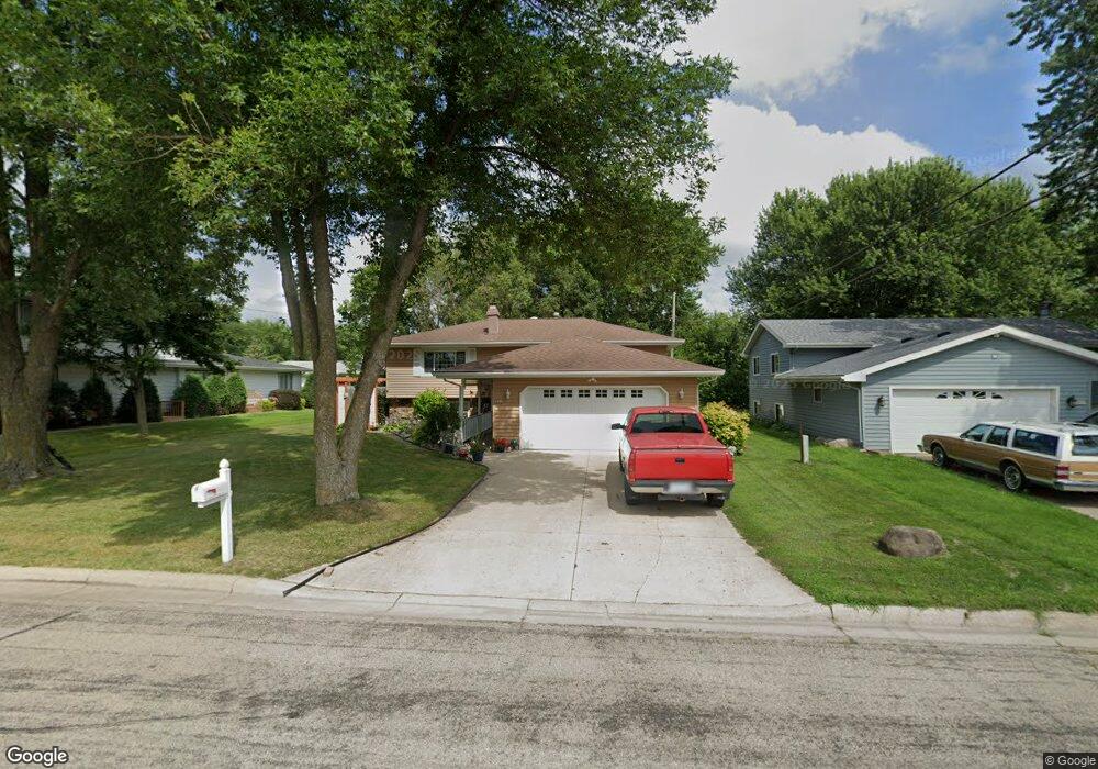 1307 Canary Dr, Albert Lea, MN 56007 - photo 1