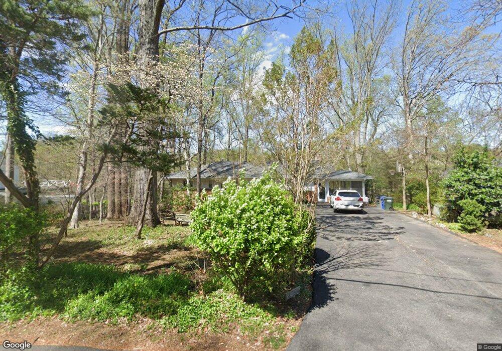 6440 Lakeview Dr, Falls Church, VA 22041 - photo 1