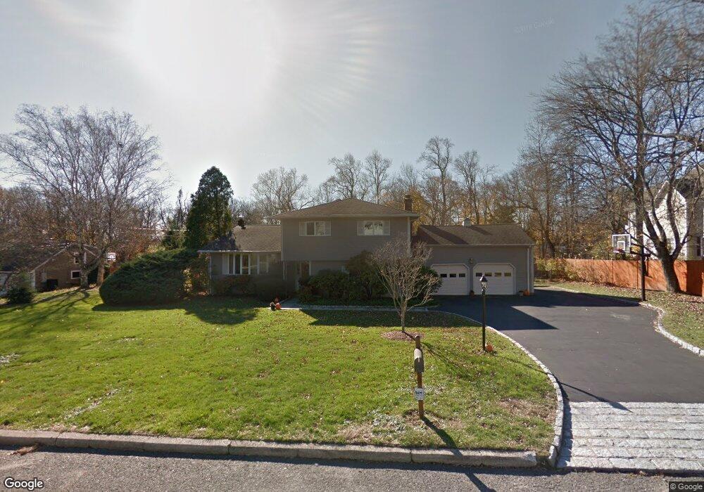 21 Huckleberry Dr S, Norwalk, CT 06850 - photo 1