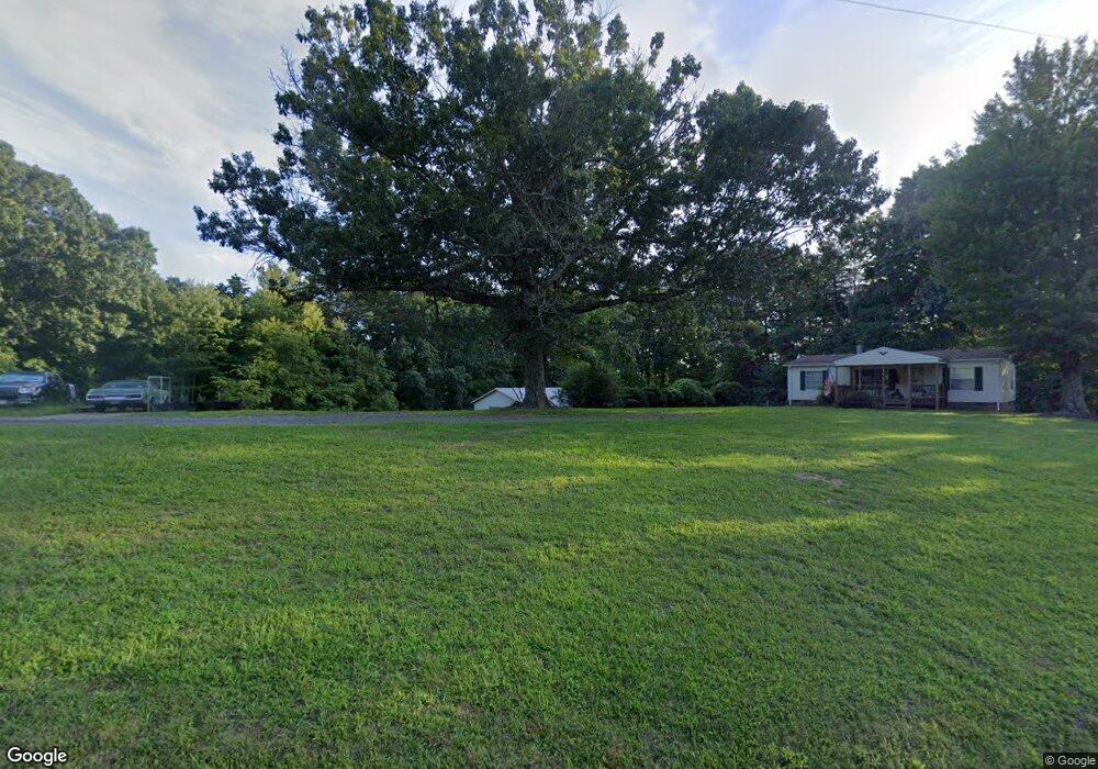 9359 N Fork Rd, Martinsville, VA 24112 - photo 1