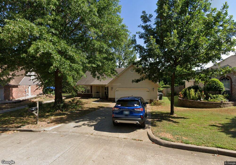 994 N Douglas Dr, Claremore, OK 74017 - photo 1