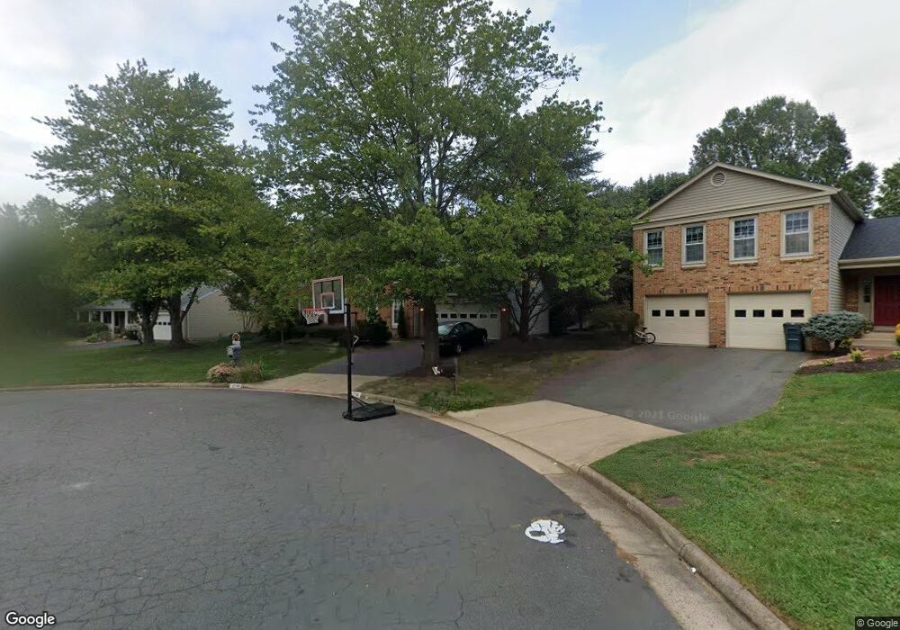 12708 Turberville Ct, Herndon, VA 20171 - photo 1