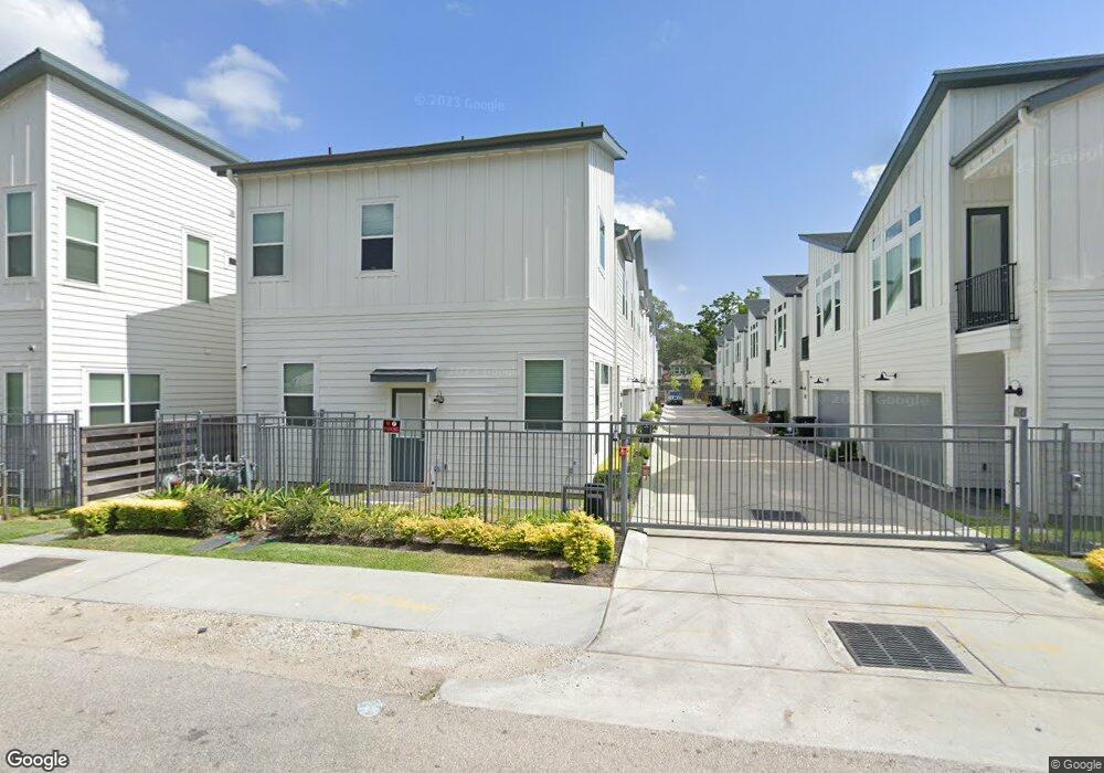 502 W Donovan St unit G, Houston, TX 77091 - photo 1