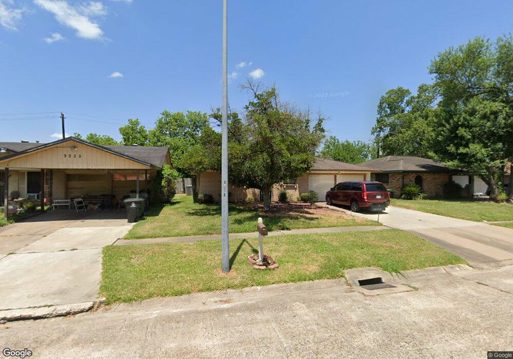 9103 Donley Dr, Houston, TX 77088 - photo 1