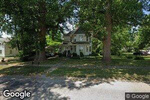 305 S Main St, Avon, IL 61415