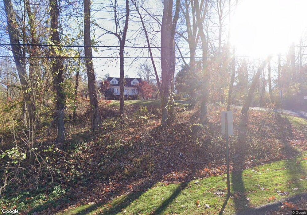 4 Bye Brook Ct, New Fairfield, CT 06812 - photo 1