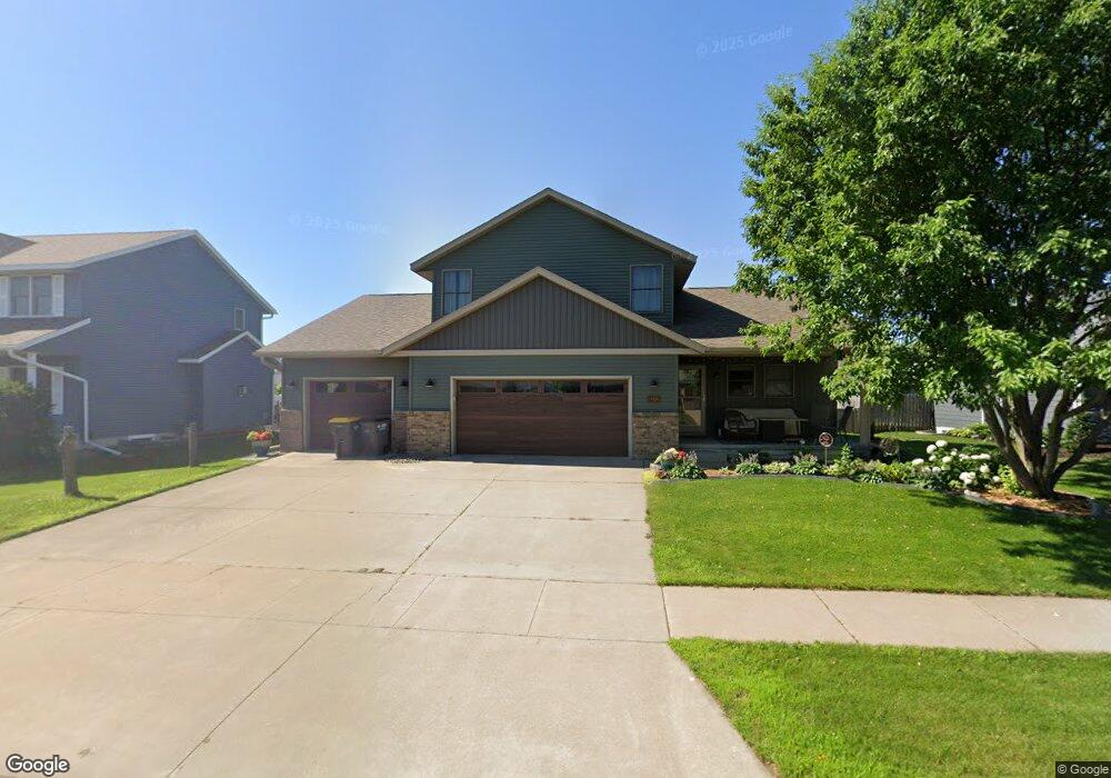 1012 Greenwood St, Holmen, WI 54636 - photo 1