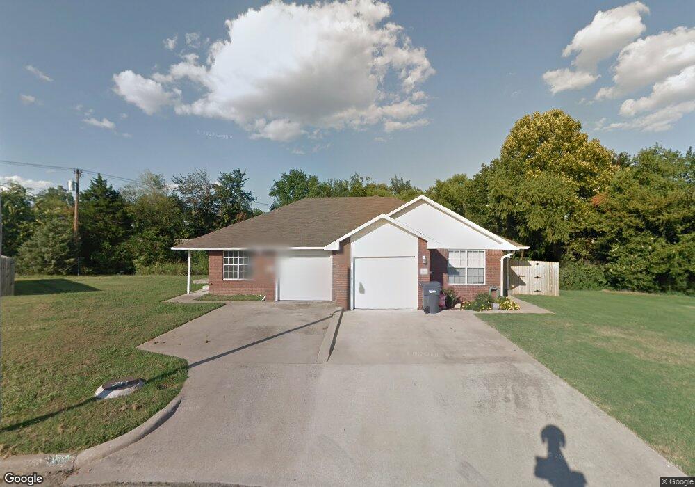 808 Creekside St W, Ardmore, OK 73401 - photo 1