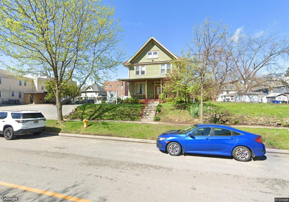 1076 24th St, Des Moines, IA 50311 - photo 1