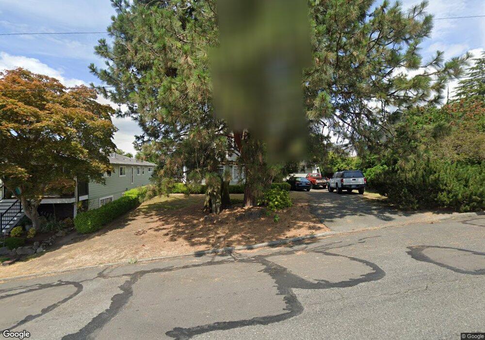 825 Maple St, Edmonds, WA 98020 - photo 1