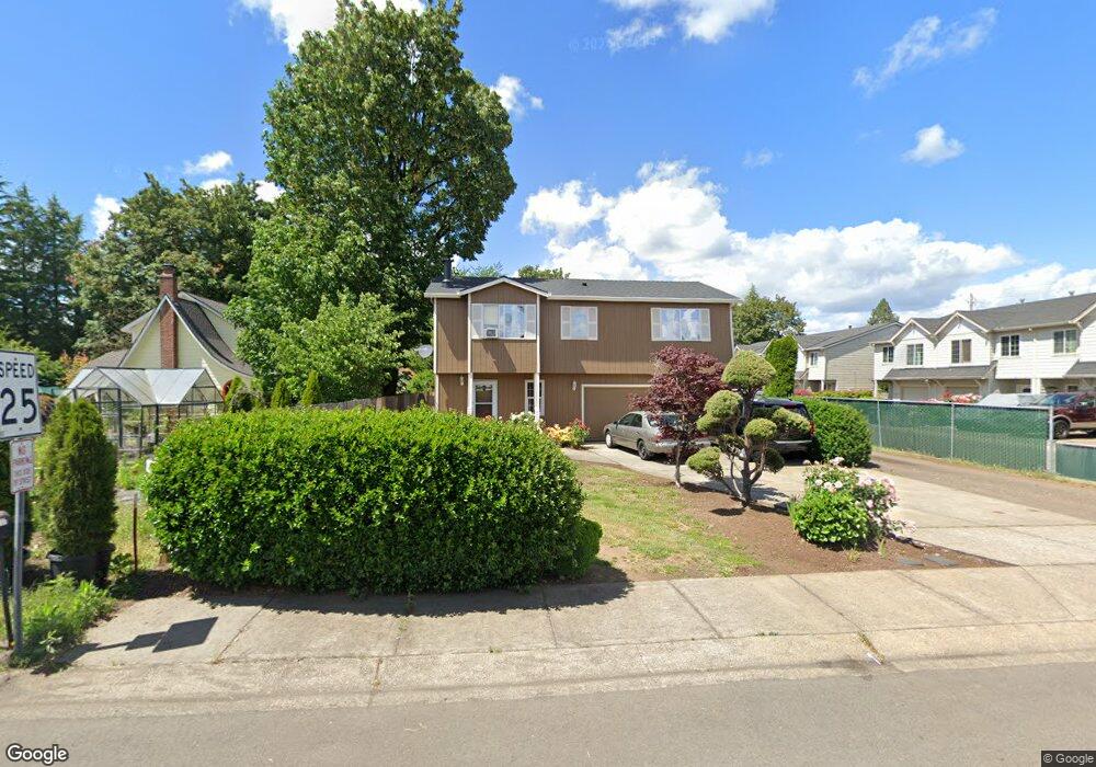 766 NW 3rd Ave, Canby, OR 97013 - photo 1