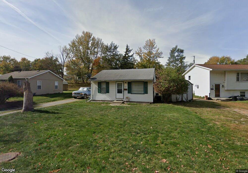 405 E 27th St S, Newton, IA 50208 - photo 1