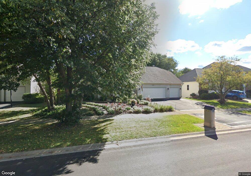 812 Rock Spring Rd, Naperville, IL 60565 - photo 1