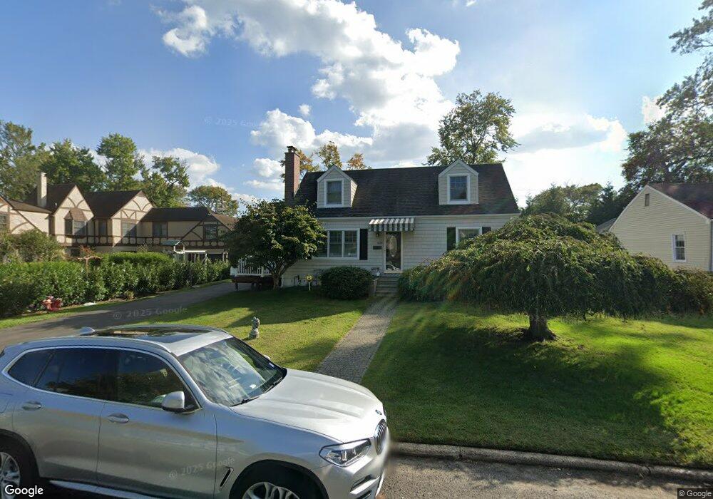 608 Myrtle Ave, Allenhurst, NJ 07711 - photo 1