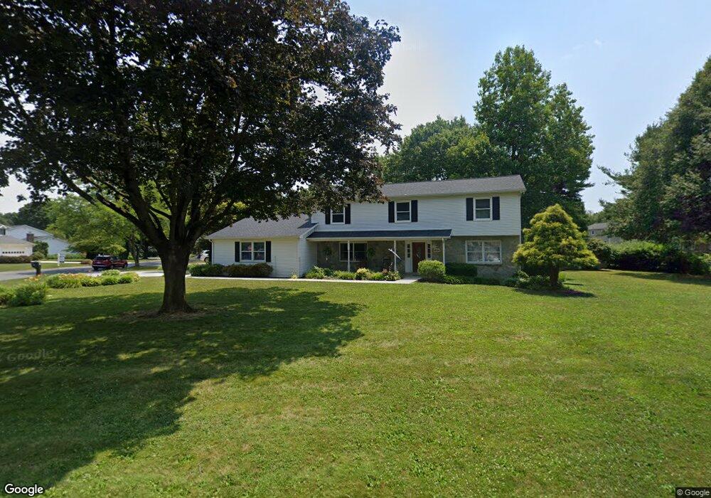 1519 Colgate Dr, Bethlehem, PA 18017 - photo 1