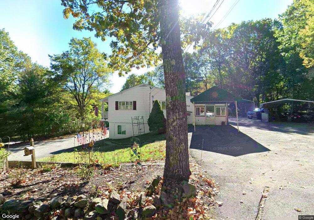 454 Rollstone Rd, Fitchburg, MA 01420 - photo 1