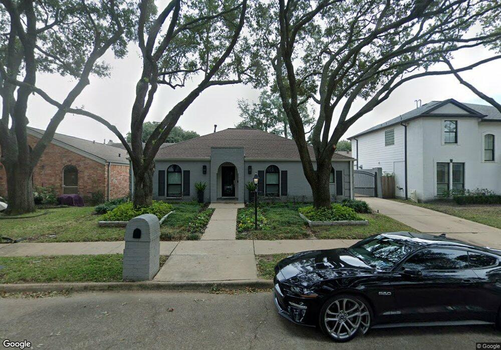 10319 Briar River Dr, Houston, TX 77042 - photo 1