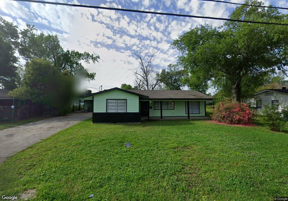 1304 Clover Dr, Lake Charles, LA 70607 - photo 1