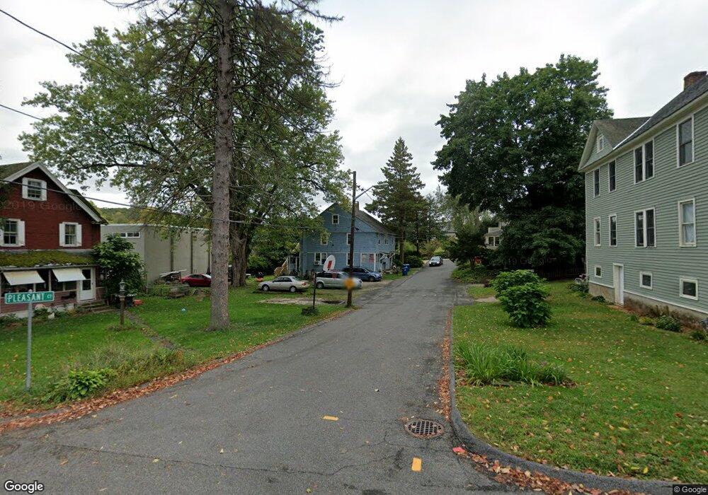 3 Pleasant Ct, Great Barrington, MA 01230 - photo 1