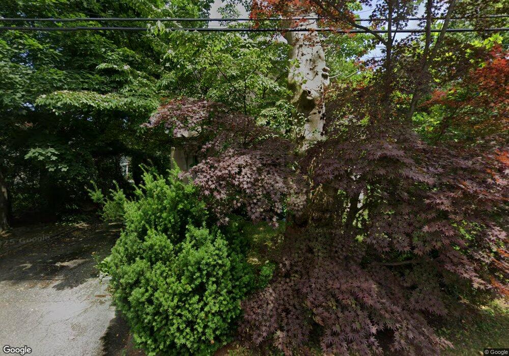 7 East Rd, Great Neck, NY 11024 - photo 1