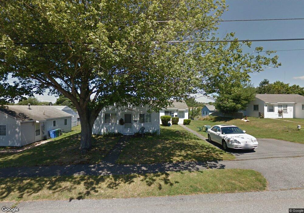 12 Bristol Rd, Middletown, RI 02842 - photo 1