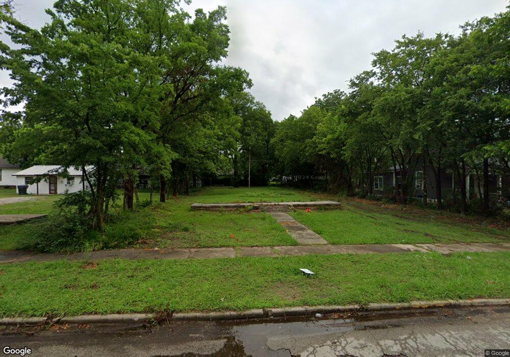 223 NW 7th Ave, Ardmore, OK 73401 - photo 1