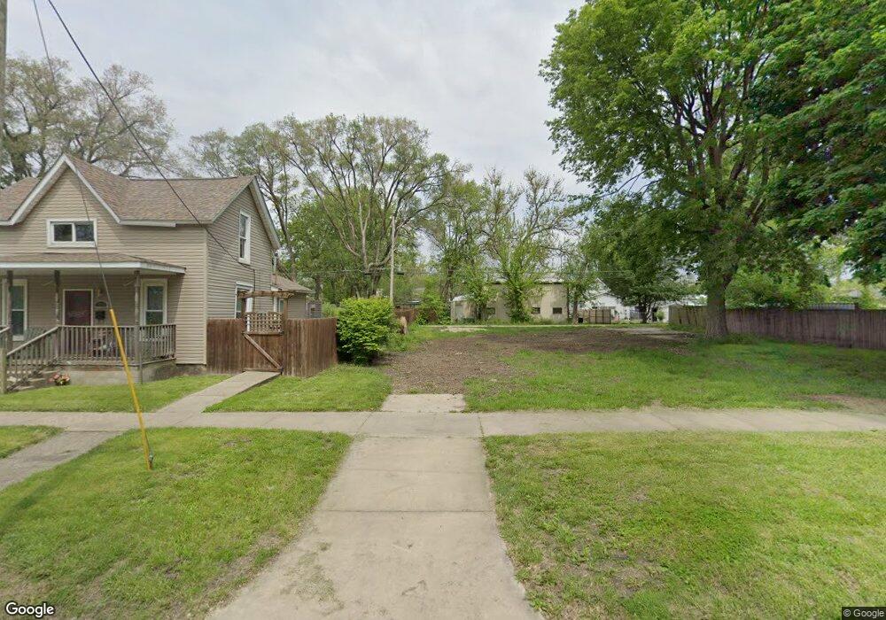 2426 Charleston Ave, Mattoon, IL 61938 - photo 1